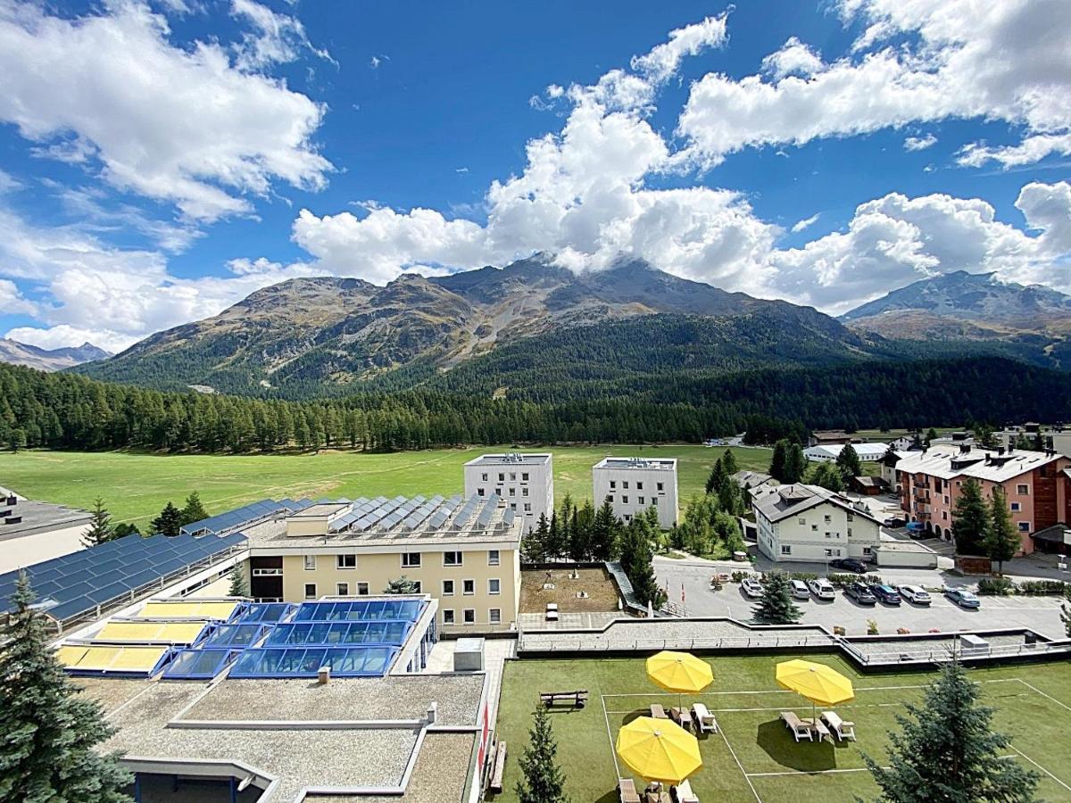 Ferienwohnung 45m2 Alpenschick mit Ausblick - Pool - 2P. - E405 St. Moritz Exterior foto